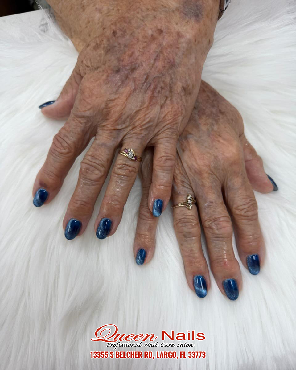 Queen Nails___ (1)